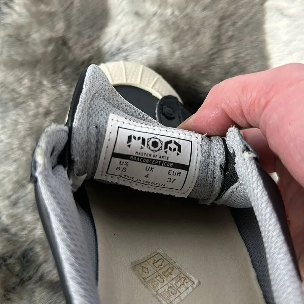 BNIB Women's Sneakers